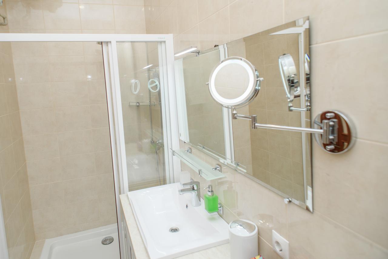 M&M Aparthotel Vip Суми Екстер'єр фото